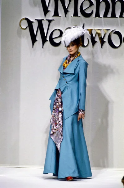 Look 18
